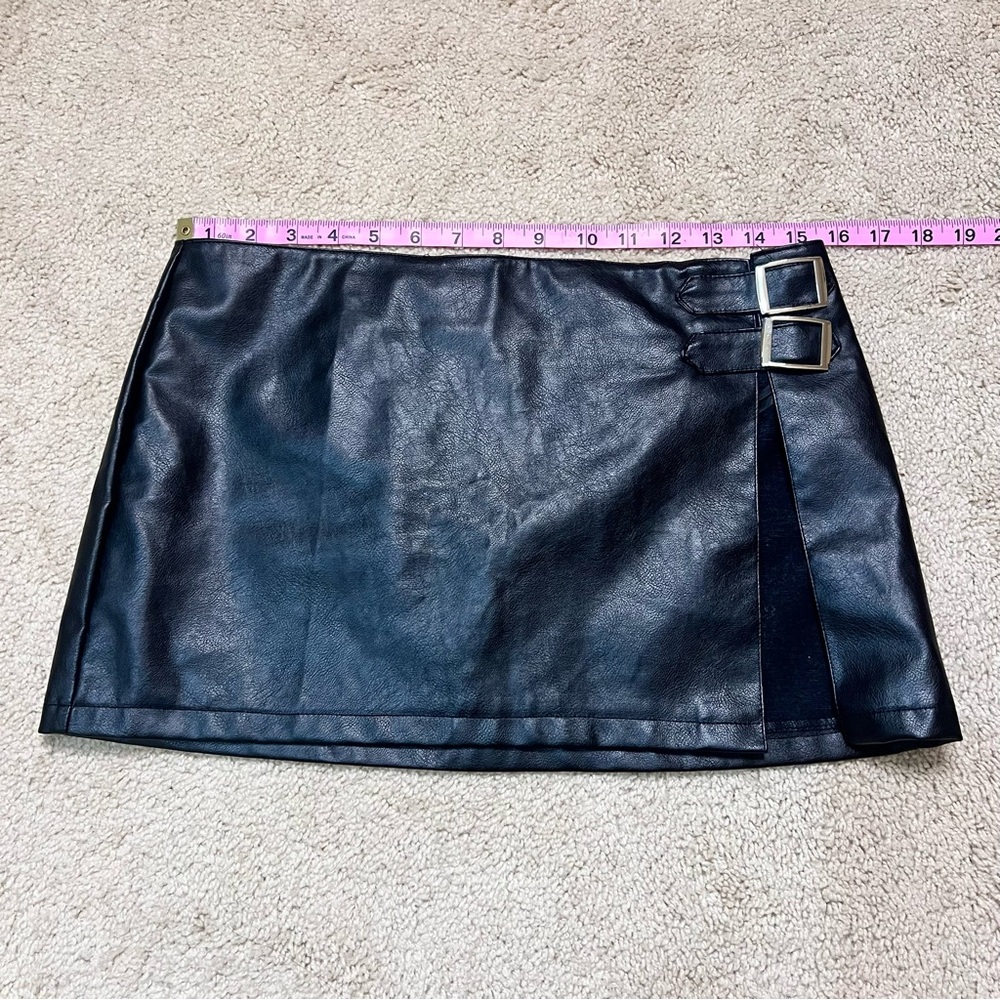 Fashion Nova Black Faux Leather Split Thigh Mini Skirt Size XS